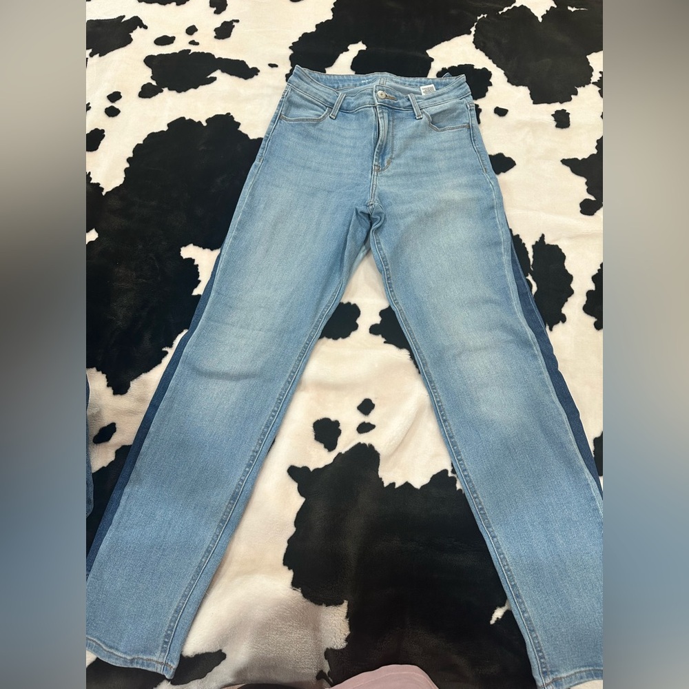 Old Navy Women's Light Blue Skinny Jeans - Picture 2 of 5